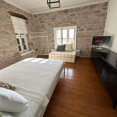 Papalina Ayvalik