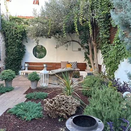 Apartment Papalina *